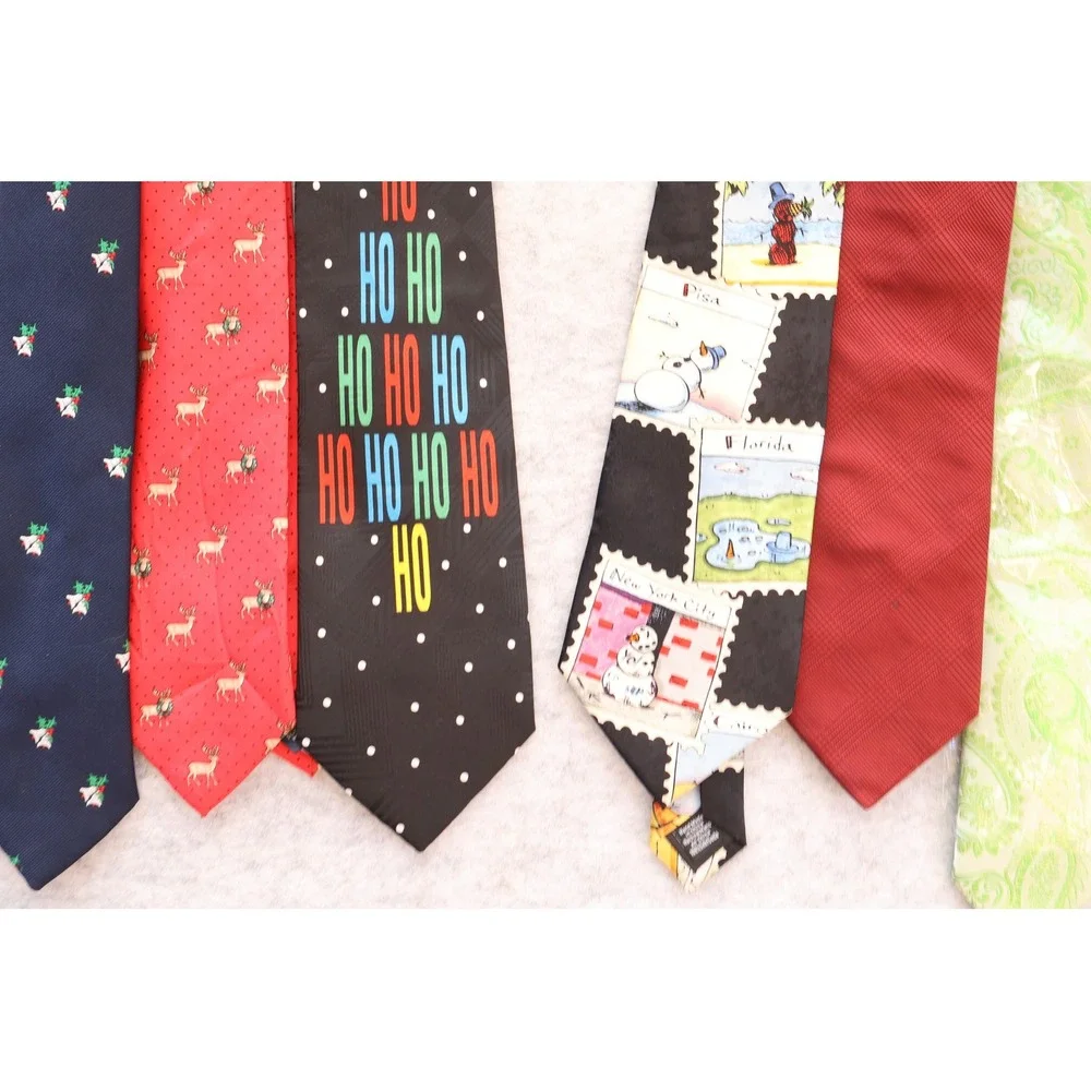 Mens Christmas Holiday Necktie Lot 12pc Looney Tunes Tommy Hilfiger Hugo Boss